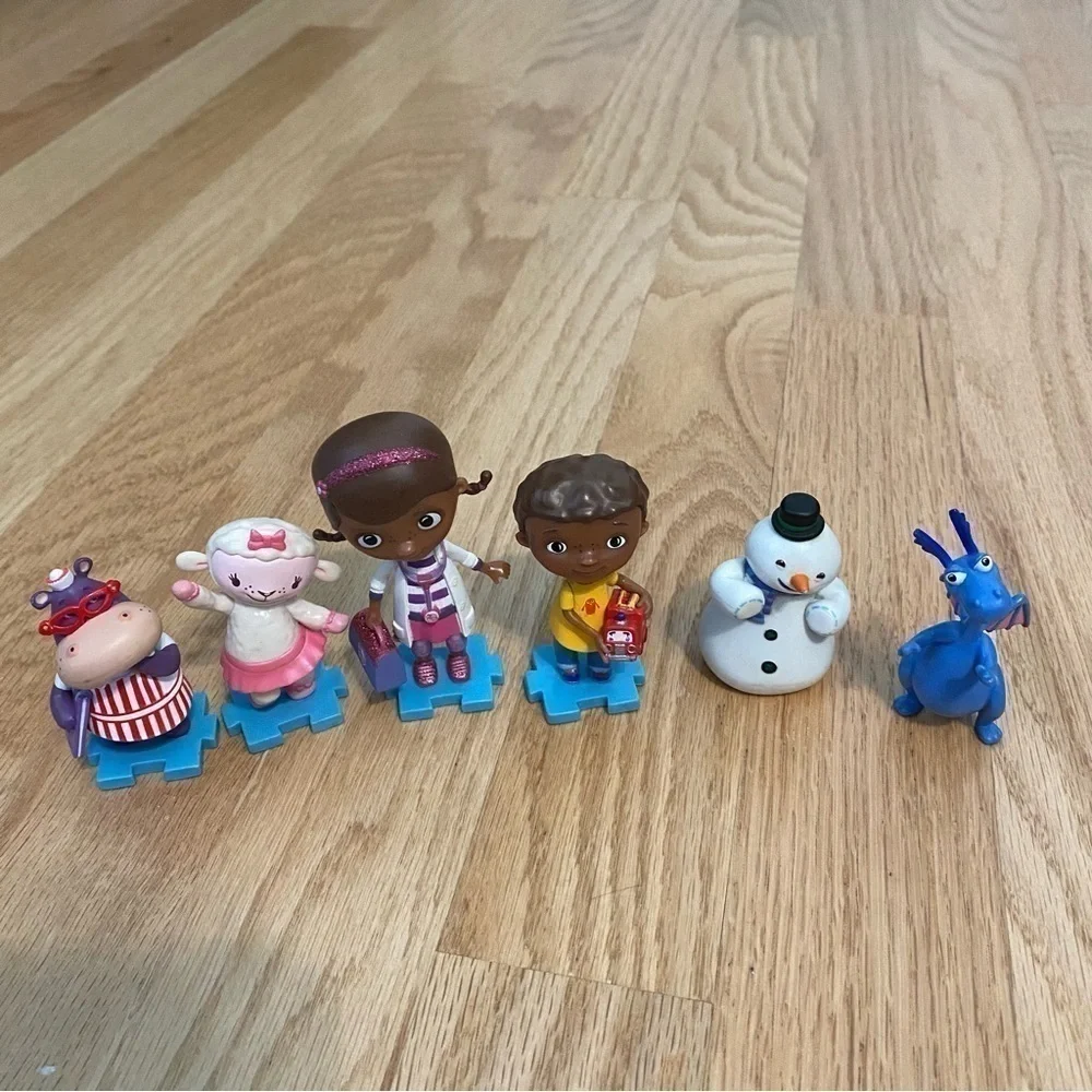Disney Doc Mcstuffins Action Figure Toy Set Hallie Stuffy Donny Lambie Chilly